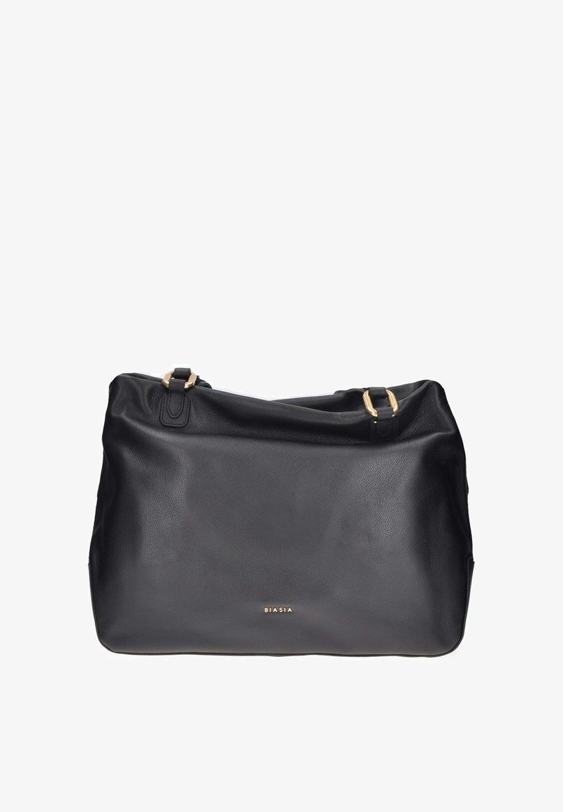 Borsa a tracolla in pelle nera dal design morbido, con accenti in metallo dorato e un logo in rilievo discreto sul davanti.