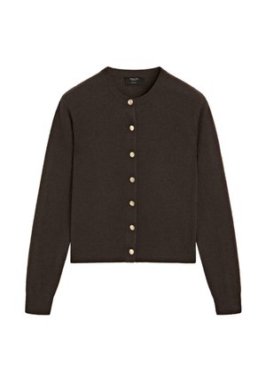 Brauner kurzärmeliger Cardigan aus weichem Material, mit langen Ärmeln und rundem Halsausschnitt, ausgestattet mit goldfarbenen Knöpfen auf der Vorderseite.