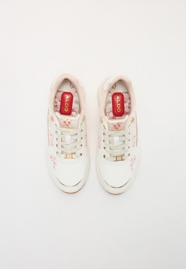 KELLINA PILLOW WALK - Trainers4