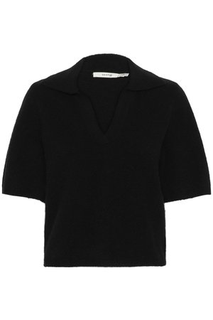 Top preto de malha com decote em V, mangas curtas e uma textura suave. Apresenta uma gola clássica e um corte descontraído, sem padrões visíveis.