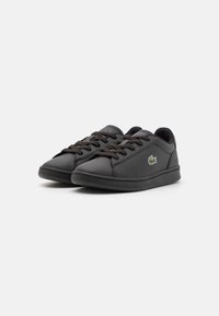 Lacoste CARNABY SET CHILDREN COURT LACE UNISEX - Sneakers basse - noir