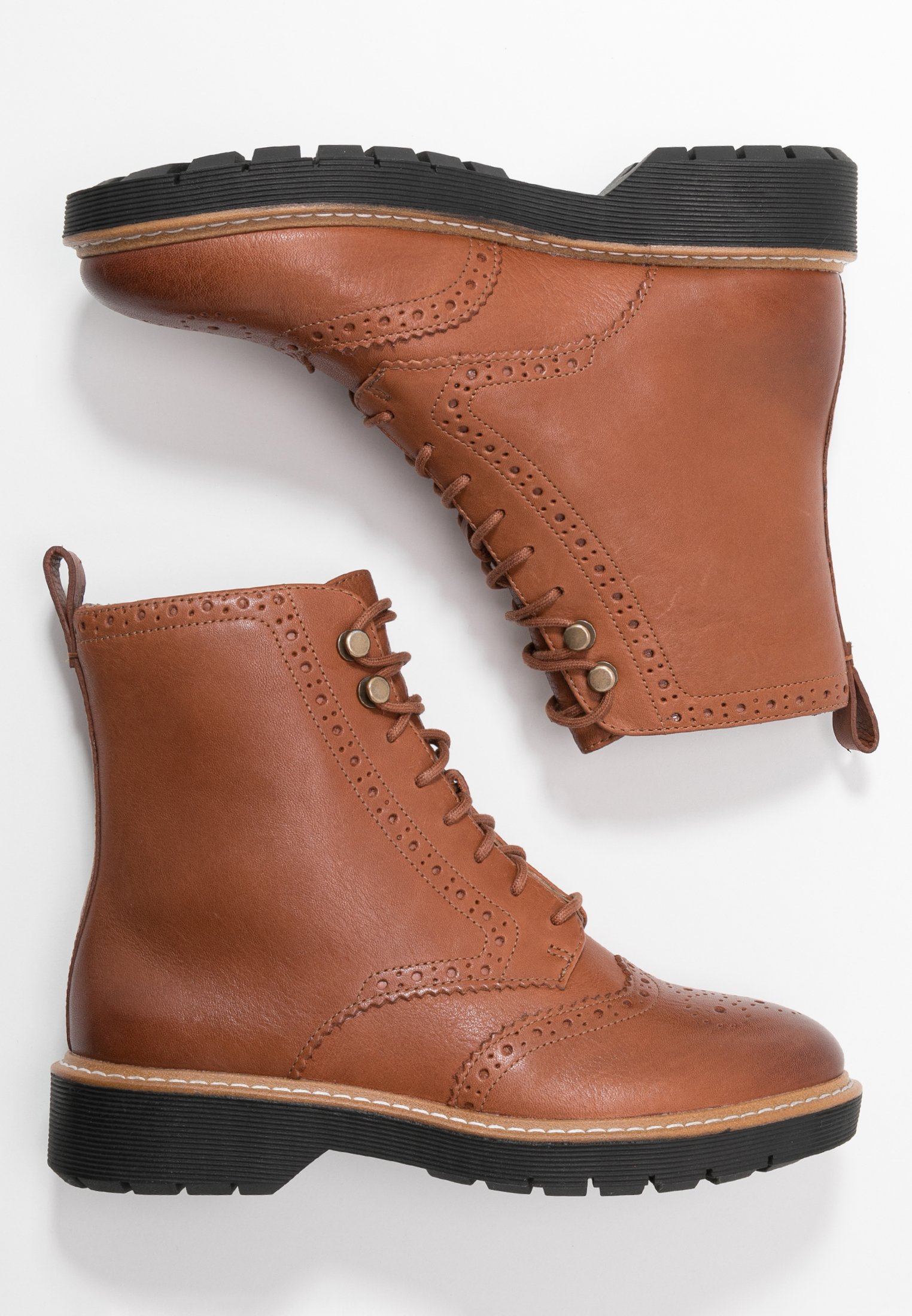 clarks witcombe boots