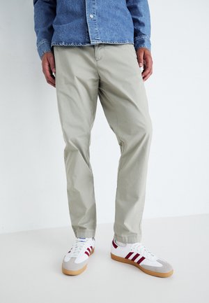 Chinos - palm green