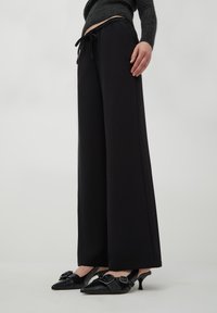 Terranova WIDE CON COULISSE - Pantaloni - nero