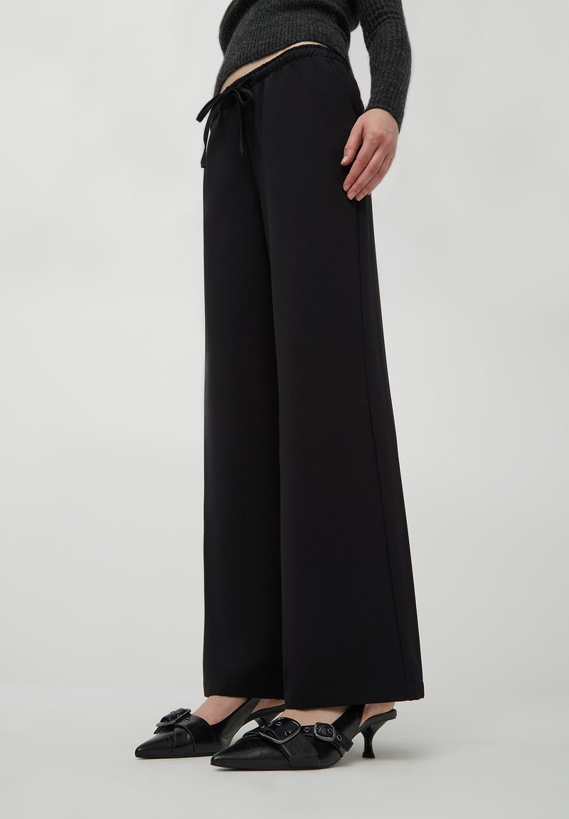 Terranova WIDE CON COULISSE - Pantaloni - nero