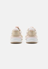 Puma RS-X REINVENT - Baskets basses - frosty pink/white