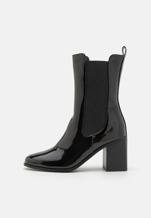 RAID ILLEANA - Korte laarzen - black