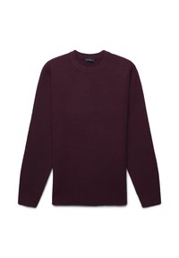 Maglione in lana bordeaux scuro a maniche lunghe con colletto a girocollo e polsini a costine, poggiato su uno sfondo bianco.