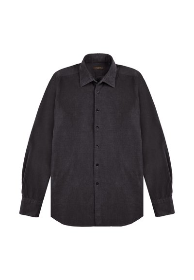 Zwarte blouse met lange mouwen en knopen, voorzien van een puntkraag en manchetten, plat weergegeven op een witte achtergrond.