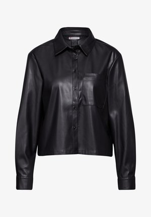 Giacca camicia in pelle nera con colletto, chiusura con bottoni frontali, tasca sul petto e maniche lunghe. Tessuto liscio e vestibilità comoda.