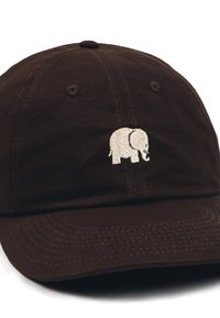 Smeđa pamučna bejzbol kapa s izvezenim bijelim dizajnom slona na prednjoj strani. Struktuirana kruna s zakrivljenim vizirjem.