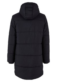 Crna puf jakna s kapuljačom, s horizontalnim postavljenim šavovima i elastičnim manžetama, napravljena od glatkog, vodootpornog materijala.