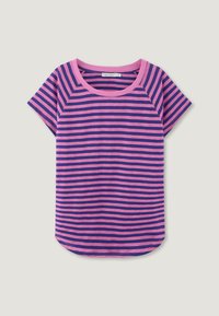 Kurzarm-T-Shirt mit lila und pinken horizontalen Streifen. Hergestellt aus weichem Stoff mit Rundhalsausschnitt und abgerundetem Saum.