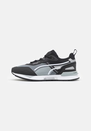 MIRAGE TECH METALLIC UNISEX - Trainers - black/grenadine