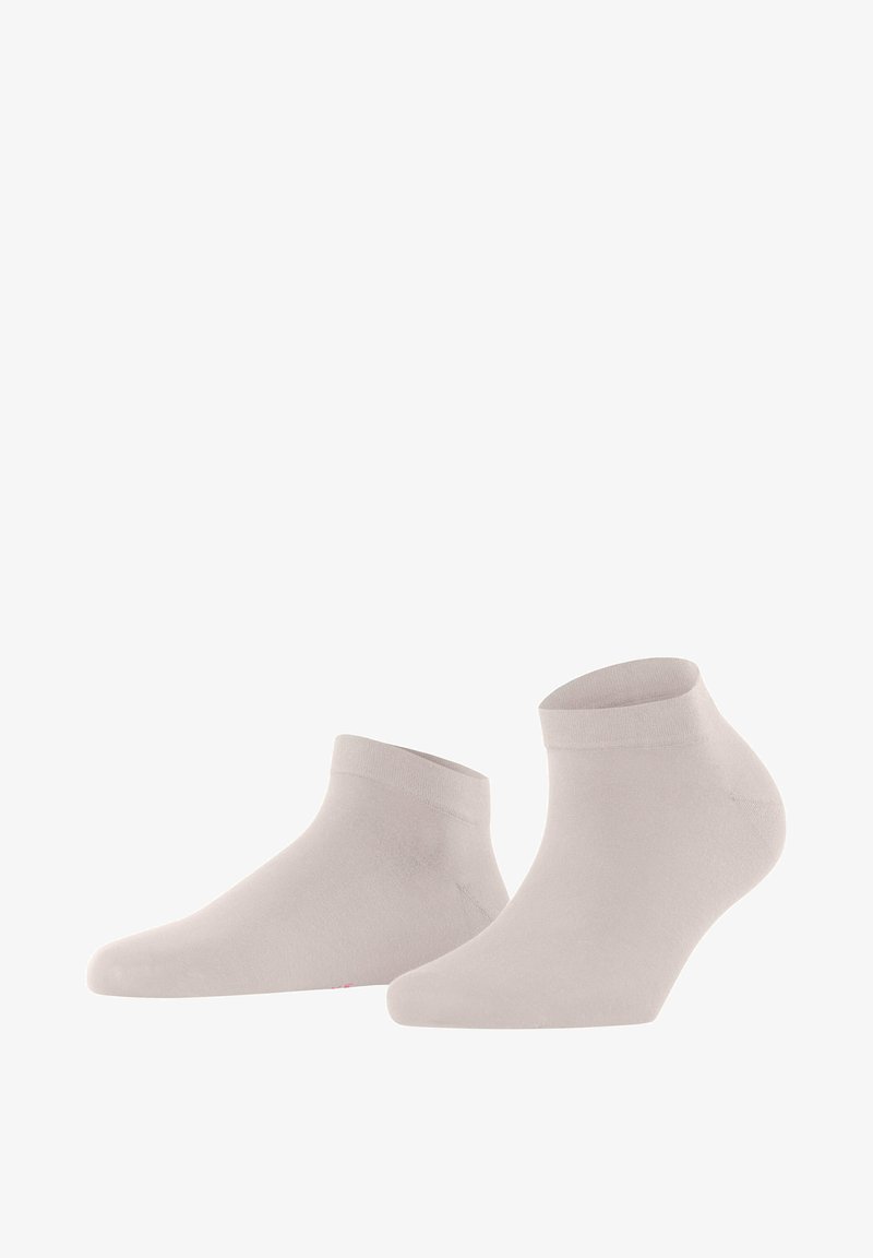 Beige Knöchelstrümpfe aus weichem, dehnbarem Material mit glatter Oberfläche. Besitzen ein niedrig geschnittenes Design und eine nahtlose Zehenpartie für zusätzlichen Komfort.