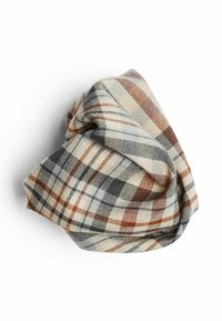 Kariertes Schal in Beige, Grau und Rosttönen. Hergestellt aus strukturiertem Stoff, mit einer zerknitterten Optik und sichtbaren Karomustern.