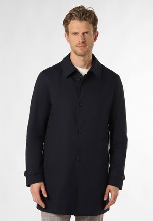 Marineblauer Trenchcoat, einreihig, mit spitzem Kragen und Knopfverschluss. Verfügt über Seitentaschen und verstellbare Manschetten. Glatte Textur.