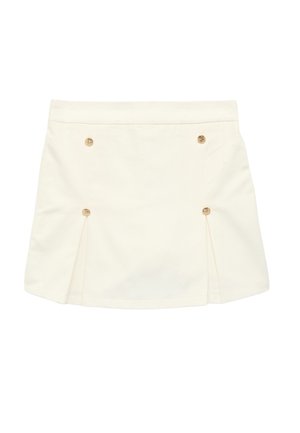 Kremhvid mininederdel med fire gyldne dekorative knapper og frontfolder på begge sider.