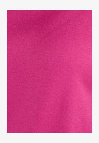 Unausgewählt, Fuchsia