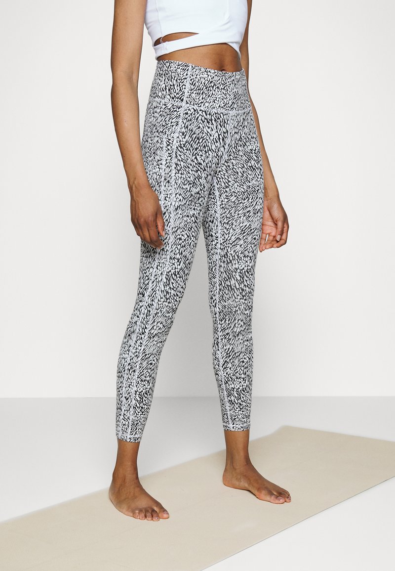 Athleta ULTIMATE STASH TEXTURED 7/8 TIGHT Leggings black/white