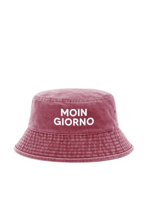 Pink bucket hat with white text "MOIN GIORNO" on the front, displayed against a plain white background.