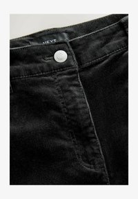 Unausgewählt, black