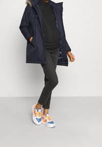 ONLY MATERNITY Vinterkappa /-rock - dark blue
