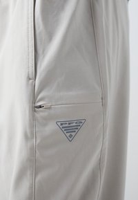 Columbia PFG UNCHARTED™ PULL ON PANT - Pantalones montañeros largos - dark stone