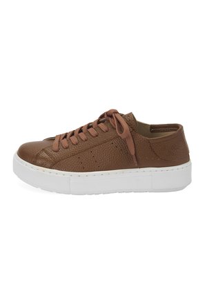 Trainers - brown
