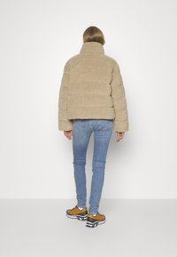 Barbour Zimní bunda - beige