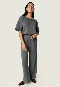 Soaked in Luxury Trousers - grey melange