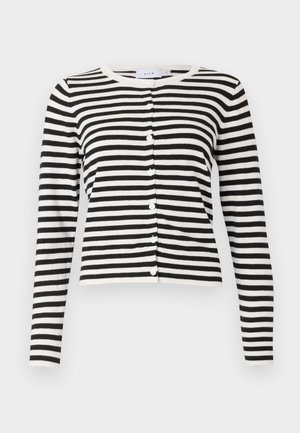 Cardigan a strisce bianche e nere con maniche lunghe, scollo rotondo, chiusura frontale con bottoni e texture a maglia morbida.