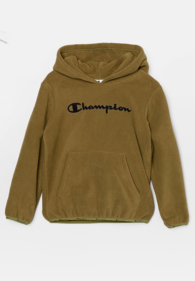 Olijfgroene fleece hoodie met een kangoeroezak, trekkoordcapuchon en zwarte geborduurde "Champion" logo over de borst.