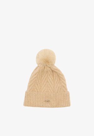 Berretto beige lavorato a maglia con risvolto a coste e un morbido pom-pom, caratterizzato da un sottile motivo a spina di pesce e glitter metallici.