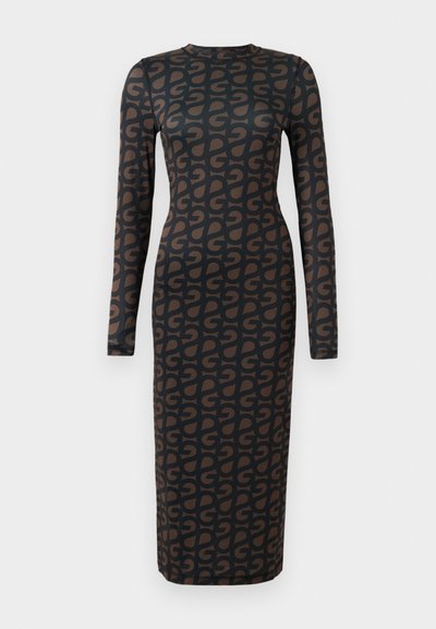 Czarna sukienka z długimi rękawami z powtarzającym się brązowym geometrycznym wzorem, wykonana z elastycznego materiału o dopasowanym kroju.