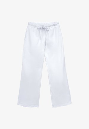 Białe spodnie typu wide-leg z miękkiego materiału, z elastycznym pasem i regulowanym sznurkiem, z dwoma przednimi kieszeniami.