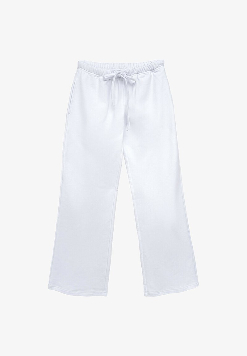 Białe spodnie typu wide-leg z miękkiego materiału, z elastycznym pasem i regulowanym sznurkiem, z dwoma przednimi kieszeniami.