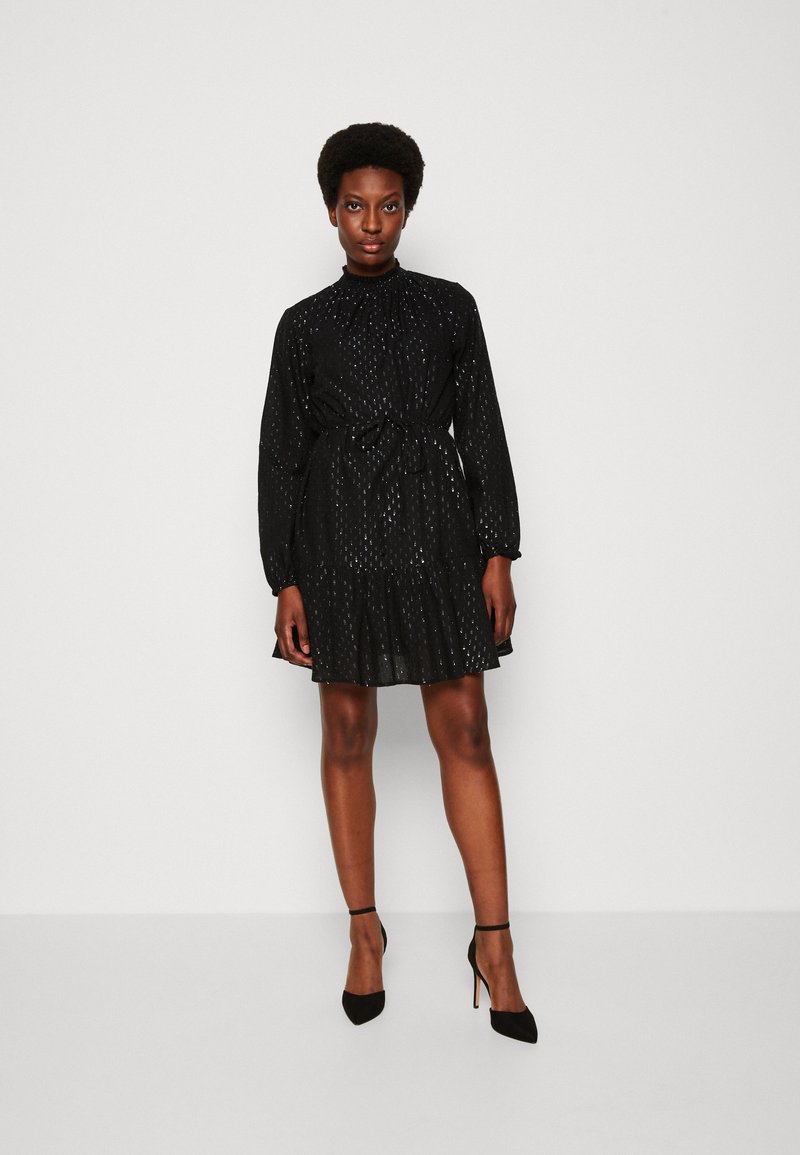 GAP SMOCK CLIP DRESS Cocktail dress / Party dress black Zalando.co.uk