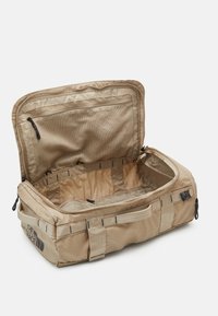 The North Face BASE CAMP VOYAGER DUFFEL 32L UNISEX - Mala de fim de semana - flax/asphalt grey