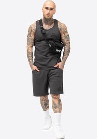 Lonsdale COVENTRY - Shorts - anthracite black
