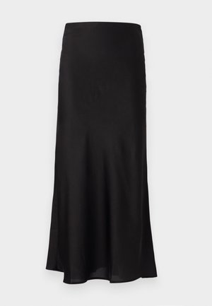 Gonna maxi nera in satin con una texture liscia, forma leggermente svasata e una sottile lucentezza. Senza hardware o decorazioni visibili.