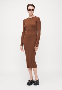 Vero Moda Tall VMNINA O NECK CALF - Enostavna obleka - emperador/black