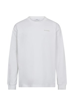 Hvid langærmet sweatshirt med rund hals og diskret lille logo på øverste venstre bryst, vist på en ensfarvet hvid baggrund.