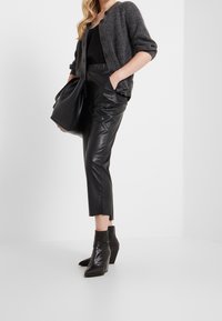 Filippa K Kardigan - black