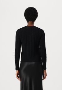 pure cashmere CLASSIC CABLE CARDIGAN - Casaco de malha - black