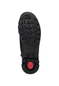 Calzado negro con una suela de goma texturizada que presenta un patrón de dibujo tipo panal y un acento rojo en el talón. Talla marcada como 37.