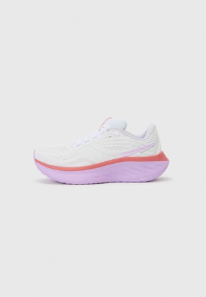 RIDE 18 - Road running shoes - white/coral