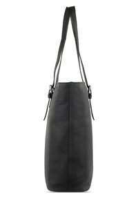 Sac fourre-tout en cuir noir avec une finition texturée, présentant de longues sangles et un fond arrondi. Design minimaliste sans matériel externe.