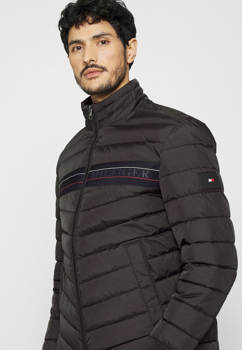 Tommy Hilfiger STAND COLLAR TAPE JACKET - de entretiempo - black/negro - Zalando.es