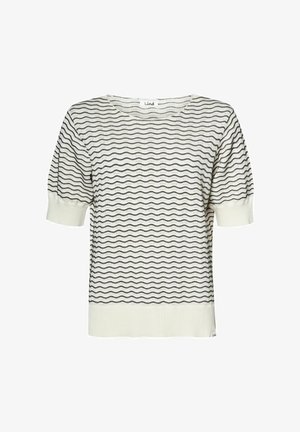 Valge kudum, millel on mustad lainelised triibud, lühikesed puff-varrukad ja ümar kaelus. Tekstureeritud kangas annab kerguse mulje.